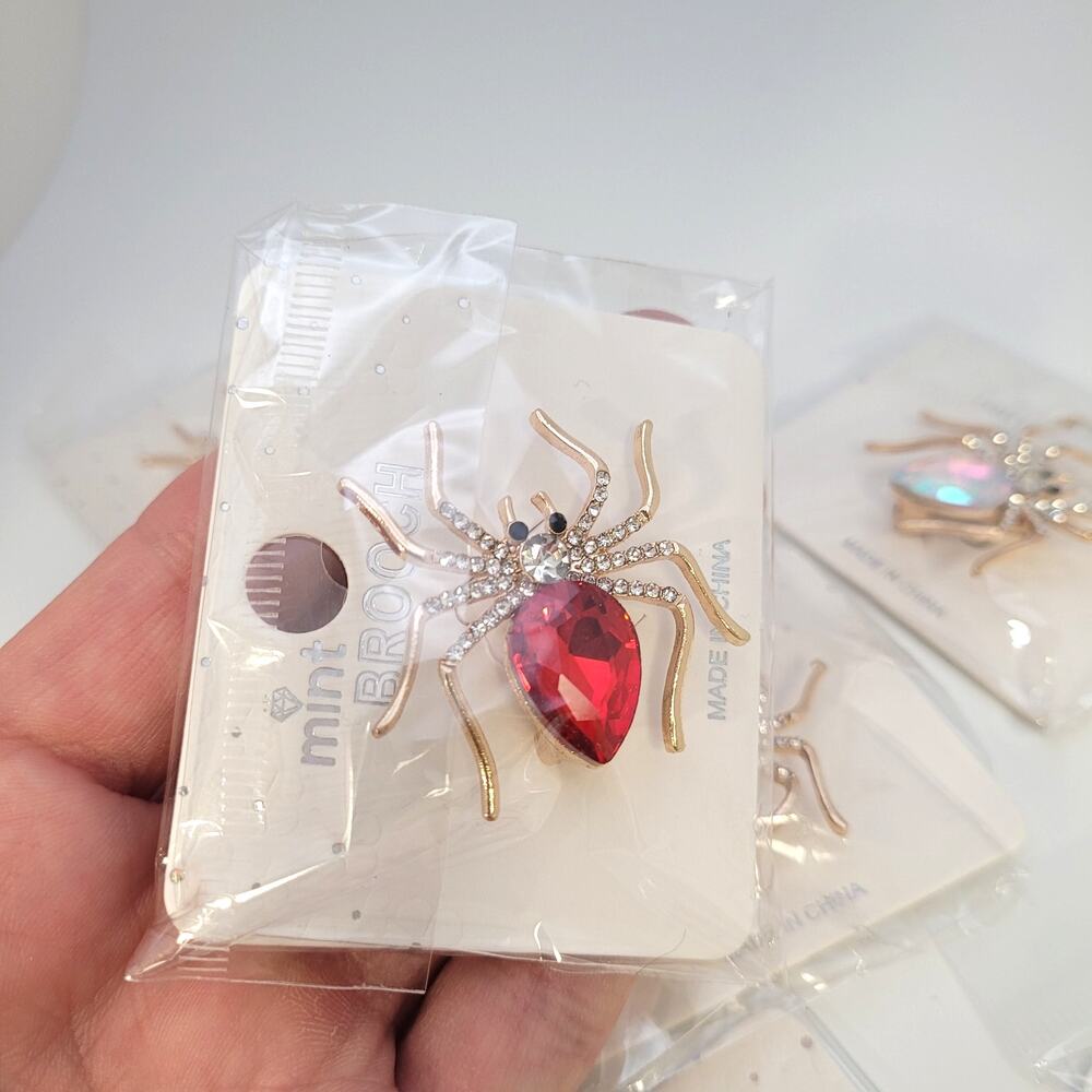 Mixed Brooch Lot of 6 Spider Rhinestone Fall Halloween Sparkly Gold Tone - Picture 4 of 5
